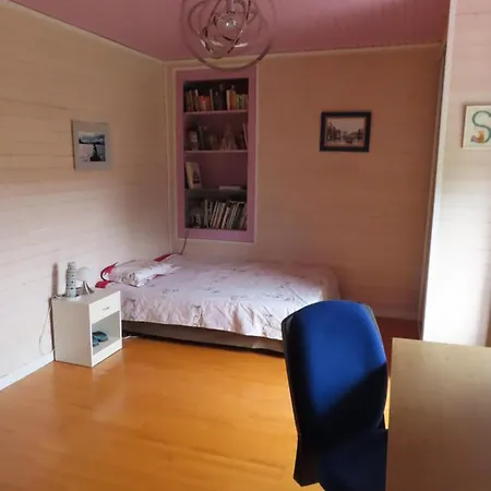 Centre Bourg Guest house Precigne