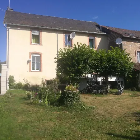 Centre Bourg Guest house *